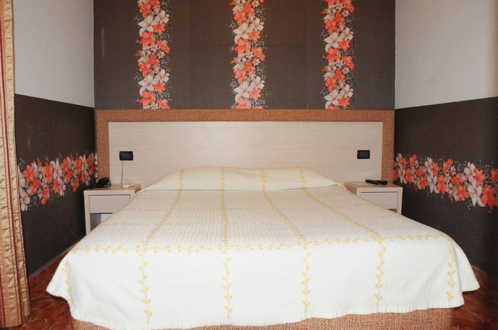 Hotel Serenity ติรานา ภายนอก รูปภาพ